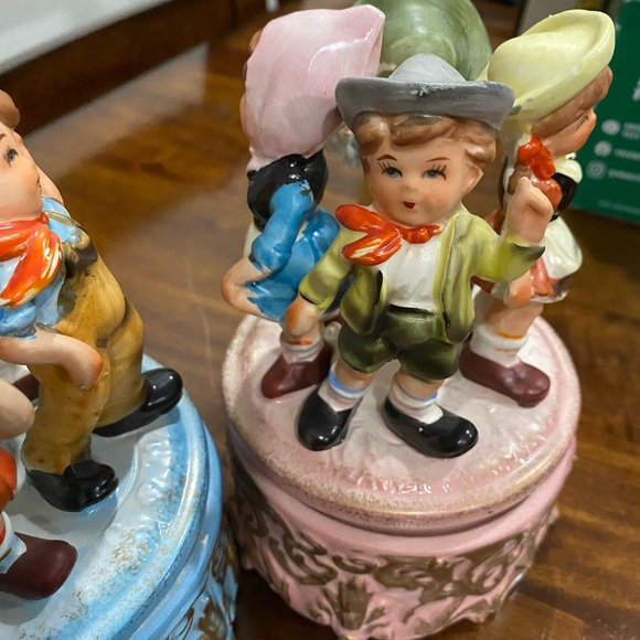 2-VINTAGE MUSIC BOX 4 YOUNG CHILDREN, PRICE IMPORT JAPAN PLAYS  "LONDON BRIDGES" - Picture 2 of 13